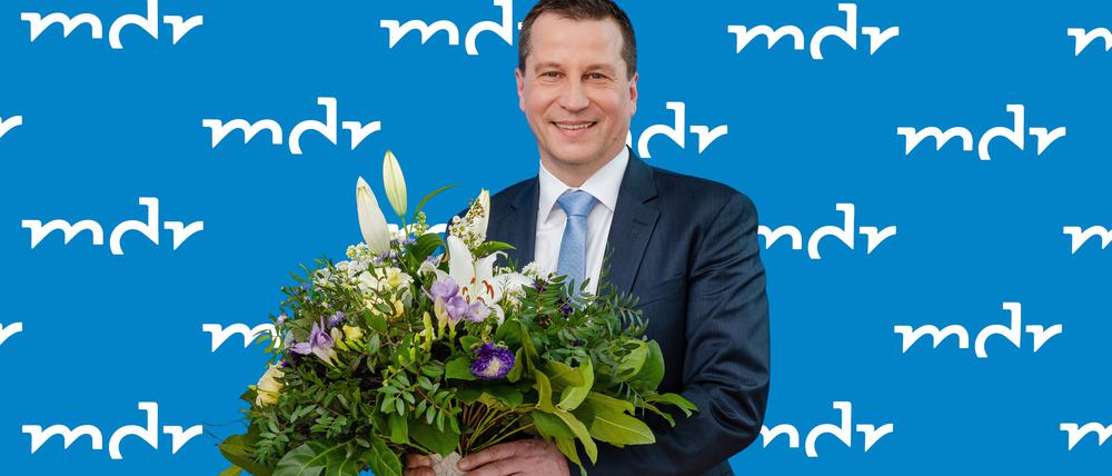 Erst gab es Blumen bei der Wahl von Ralf Ludwig zum MDR-Intendanten, künftig gibt es Geld.