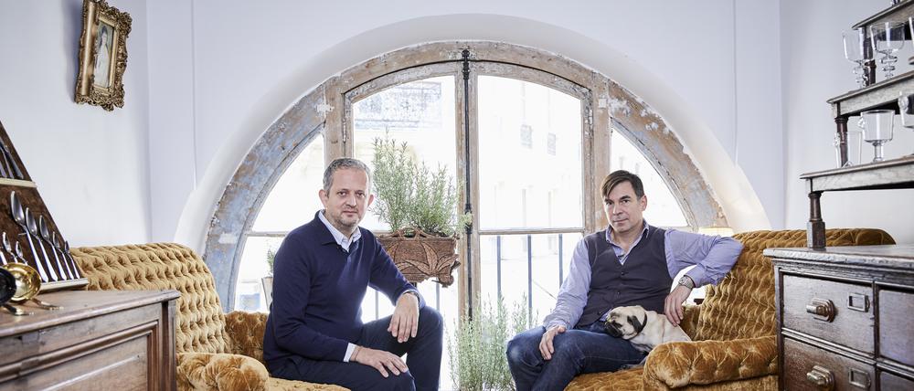 Zusammen haben Ivan Pericoli und Benoî Astier de Villatte in Paris einen Designkosmos geschaffen, der zwischen altmodisch und modern changiert.