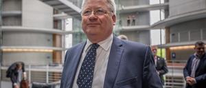 BND-Präsident Bruno Kahl im Paul-Löbe-Haus vor dem Sitzungssaal des Auswärtigen Ausschusses.