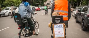 Demo gegen den Stopp des Radwegeausbaues, Hauptstrasse, Grunewaldstrasse, 30.6.2023