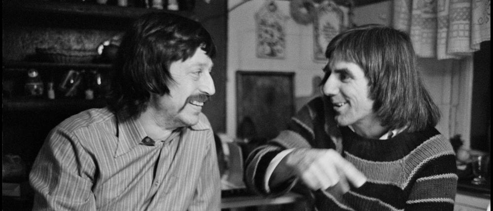 East Germany, East Berlin. Rudi Dutschke, West German student activist (right) meets with Wolf Biermann, songwriter and East German political critic (left) at Biermann's apartment in Chausseestrasse, East Berlin.
©Thomas Hoepker-Magnum