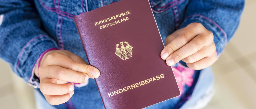 Einen solchen Kinderreisepass wird es bald nicht mehr geben – das Dokument war zuletzt nur noch ein Jahr gültig gewesen.