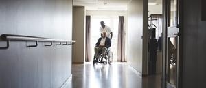Ohne ausländische Pflegekräfte lässt sich die Versorgung langfristig nicht aufrechterhalten, sagen die Krankenhäuser.
