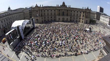  Staatsoper für alle 2022 Event mit Werken von Schumann und Tschaikowsky live auf dem Bebelplatz. Berlin, 19.06.2022 *** State Opera for All 2022 Event with works by Schumann and Tchaikovsky live on Bebelplatz Berlin, 19 06 2022 Foto:xB.xKriemannx/xFuturexImage 