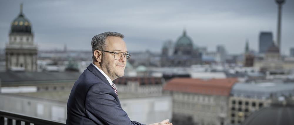 Privat hat Dittrich noch eine Gasheizung. Aber in seiner Straße wurden bereits die Vorbereitungen für den Fernwärmeanschluss getroffen.