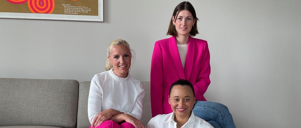 Die Gründerinnen von The Blood: Miriam Santer (Mitte) und Isabelle Guenou (rechts) und Vanessa van den Boom (links) von Mamigut.