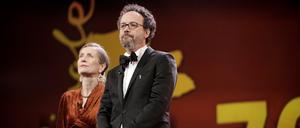 Wohin steuert das Festival jetzt? Das Leitungsduo Mariette Rissenbeek und Carlo Chatrian bei der Eröffnung ihres ersten Berlinale-Jahrgangs 2020. 