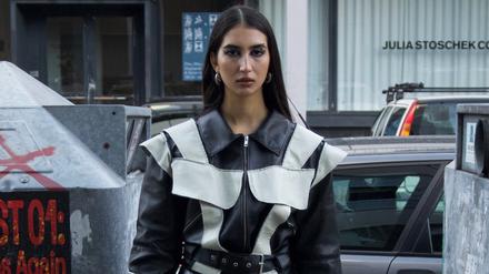 Laura Obst ist mit ihrer Mode zum ersten Mal im Berliner Salon dabei.
