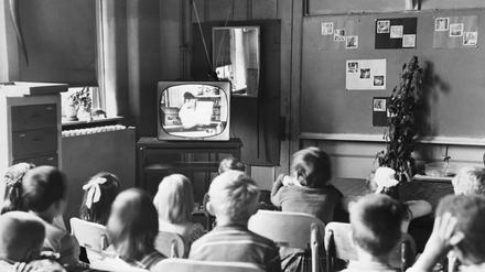 „Welchen Film wollt ihr schauen?“ Den Leerlauf vor den großen Ferien kennen Generationen von Schülern.