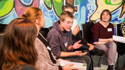 Der Landesjugendring organisiert und unterstützt Angebote wie Ferienfreizeiten, Seminarfahrten oder internationale Jugendbegegnungen.