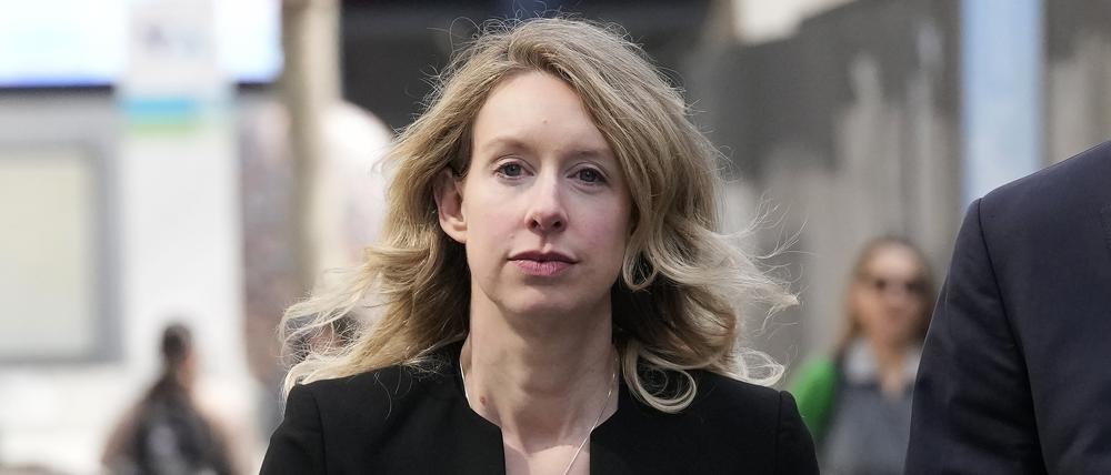 Elizabeth Holmes, ehemalige Theranos-Chefin: Ihre Haftstrafe wegen Betrugs ist um rund zwei Jahre verkürzt worden (Archivfoto).