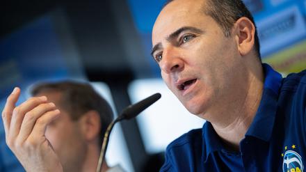 Vetrag verlängert. Himar Ojeda belibt Sportdirektor Alba Berlin.