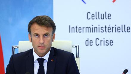 Im Krisenmodus: Eigentlich doziert Emmanuel Macron gern. Nun will er am Nationalfeiertag aber lieber schweigen.