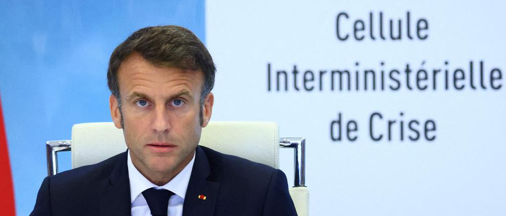 Im Krisenmodus: Eigentlich doziert Emmanuel Macron gern. Nun will er am Nationalfeiertag aber lieber schweigen.