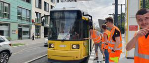 Die erste Straßenbahn in der Moabiter Turmstraße