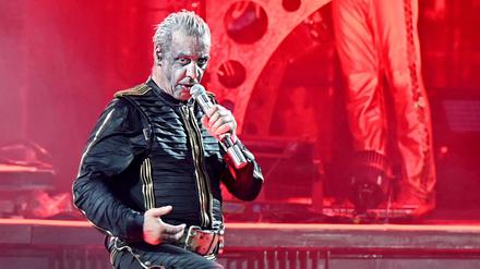 „Ich will, dass ihr mir glaubt“. singt Till Lindemann im Rammstein-Song „Ich will“. Tut man das noch? 