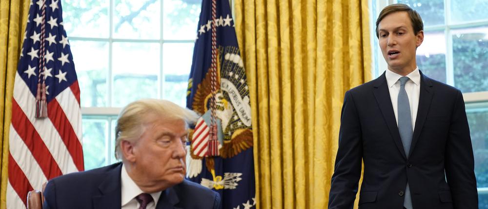 Ermittler haben Trumps Schwiegersohn und Ex-Berater Jared Kushner Medienberichten zufolge für ihre Untersuchungen gegen den früheren US-Präsidenten zum Nachgang der Wahl 2020 befragt (Archivbild).