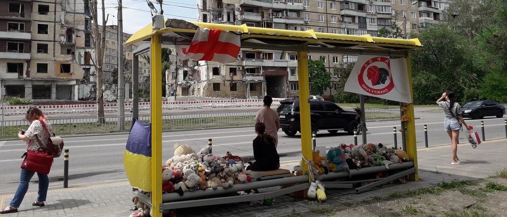 In Dnipro leben die Menschen mit der Zerstörung.