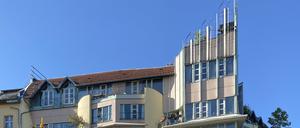 Am Fraenkelufer stehen drei Wohnhäuser nach Entwürfen der Ballers.