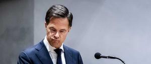 Der scheidende Premierminister Mark Rutte kündigt während einer Debatte im Repräsentantenhaus über den Sturz des Kabinetts seinen Abschied aus der Politik an (Symbolbild).