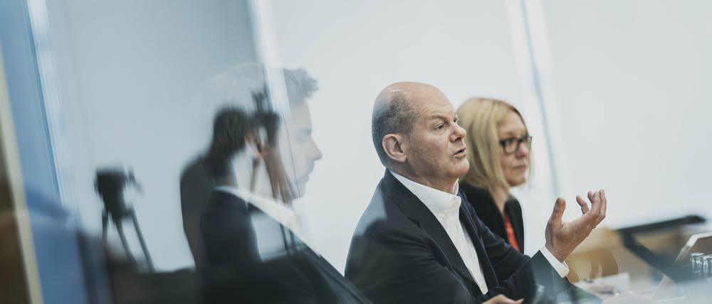 Olaf Scholz (SPD), Bundeskanzler, aufgenommen im Rahmen einer Bundespressekonferenz zu aktuellen Themen der Innen- und Aussenpolitik. Berlin, 14.07.2023.