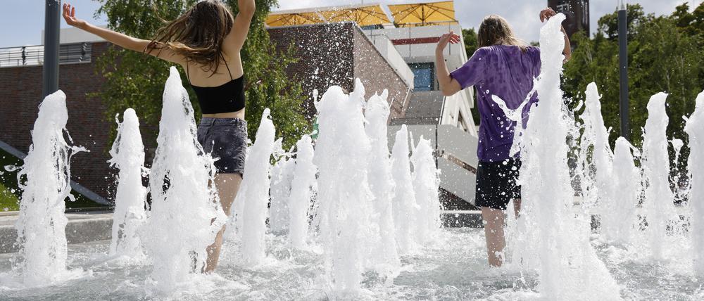 Ein neuer kühler Ort in Potsdam: Der Wasserspielplatz vor dem Museum Minsk.