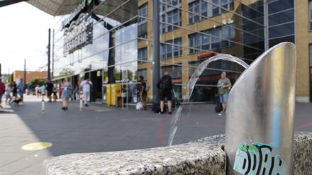 Trinkbrunnen Potsdam Hauptbahnhof, Hitzeschutz, kostenloses Trinkwasser