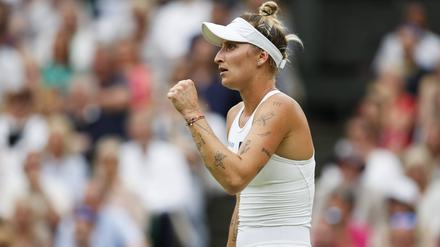 Marketa Vondrousova setzte sich in zwei Sätzen gegen Ons Jabeur durch.