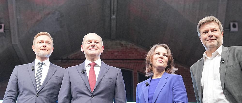 Da herrschte noch gute Stimmung: Christian Lindner, Olaf Scholz, Annalena Baerbock und Robert Habeck bei der Vorstellung des Koalitionsvertrags im November 2021.