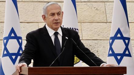 Israel s Prime Minister Benjamin Netanyahu gives a speech during the annual ceremony for Remembrance Day for fallen soldiers Yom HaZikaron at the Yad LaBanim Memorial in Jerusalem on Monday, April 24, 2023. Pool PUBLICATIONxINxGERxSUIxAUTxHUNxONLY JERX20230424209 MARCxISRAELxSELLEM