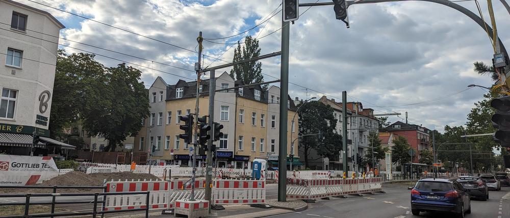 Auf der Treskowallee in Karlshorst wird viel gebaut. 