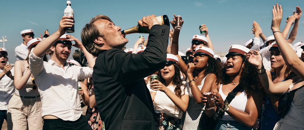 Gymnasiallehrer Martin (Mads Mikkelsen) hat einen steten Alkoholpegel.