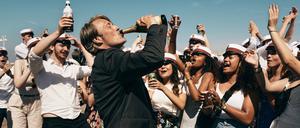 Gymnasiallehrer Martin (Mads Mikkelsen) hat einen steten Alkoholpegel. 