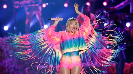 Taylor Swift.