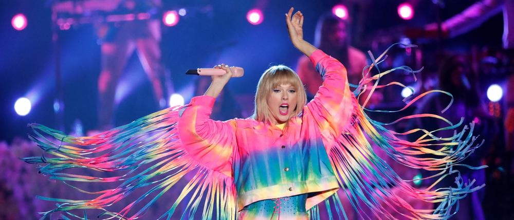 Taylor Swift.
