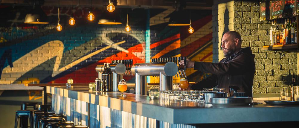 Taproom der Bräugier-Brauerei am Ostkreuz.