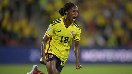 Linda Caicedo ist Kolumbiens Hoffnungsträgerin. Sie debütierte schon mit 14 Jahren in der A-Nationalelf.