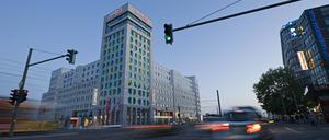 Nur ein „Beherbergungsbetrieb“ von insgesamt 739 in Berlin: Das Andel’s Hotel Berlin in der Landsberger Allee.
