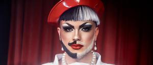 Drag Queen Bambi Mercury