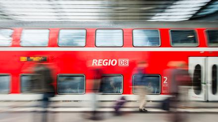 Im September könnte es einen unbefristeten Streik geben, sollten sich Bahn und EVG nicht einigen.