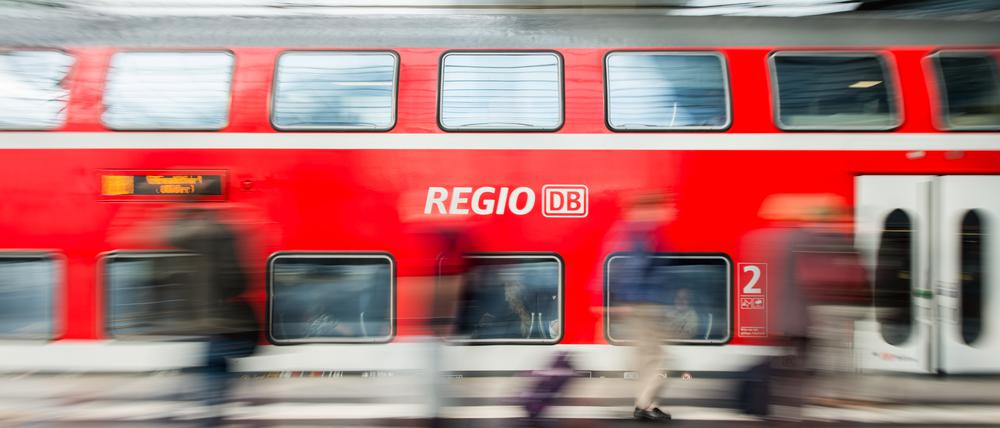 Im September könnte es einen unbefristeten Streik geben, sollten sich Bahn und EVG nicht einigen.