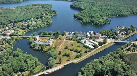 Luftbild vom 09.06.2021, Potsdam Insel Neu Fahrland, Wohnanlage