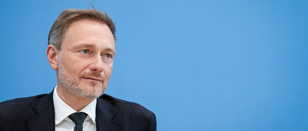Bundesfinanzminister Lindner (FDP) kann sich freuen: Der Bund hat in der ersten Jahreshälfte etwas mehr Steuern eingenommen als im gleichen Zeitraum des Vorjahres.