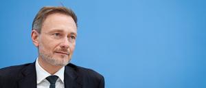 Bundesfinanzminister Lindner (FDP) kann sich freuen: Der Bund hat in der ersten Jahreshälfte etwas mehr Steuern eingenommen als im gleichen Zeitraum des Vorjahres.