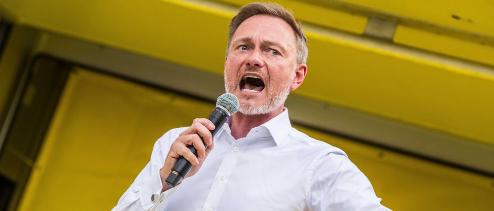 FDP-Chef und Bundesfinanzminister Lindner in Bayern: Brüllen gegen die drohende Wahlniederlage