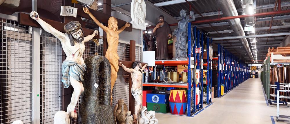 Der SWR begründet die Schließung des großen Fundus als Reaktion auf den Medienwandel. 