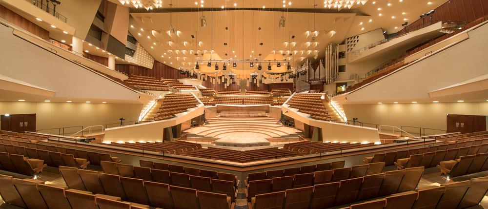 Grandioses Raumerlebnis: Blick in den Saal der Philharmonie.