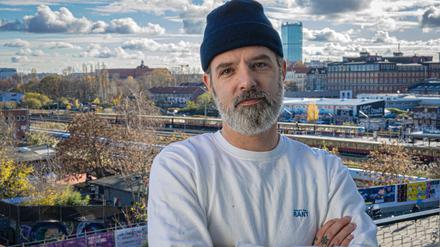 Danny Bokelmann alias D-Bo rappte einst an der Seite von Bushido, führte mit ihm gemeinsam das Label Ersguterjunge. Heute betreibt er das Label Wolfpack Entertainment