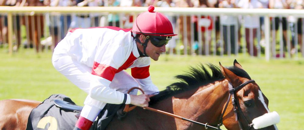 Jockey Andrasch Starke und Stute India gewannen bereits im Vorjahr das Fürstenberg-Rennen. Nun gehen sie wieder als Favoriten an den Start.