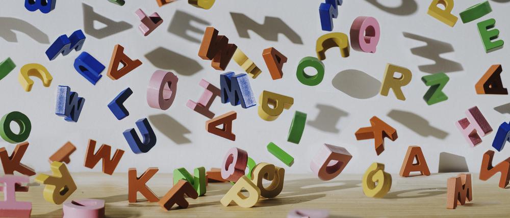 Im Durcheinander der Buchstaben: Lese- und Rechtschreibstörungen treten meist gemeinsam auf. Sie werden unter dem Begriff „Legasthenie“ zusammengefasst.